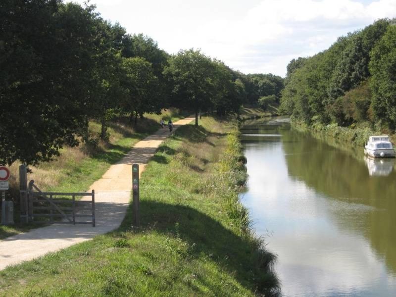 Nort Sur Erdre Centre Lägenhet Exteriör bild